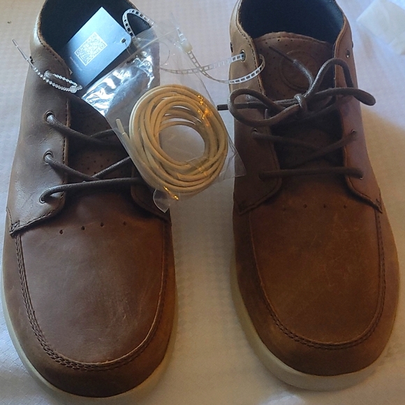 Men's REEF SPINIKER MID NB CHUKKA BOOTS BROWN SIZE 12 - NO ORIGINAL BOX but NWT - Picture 2 of 6